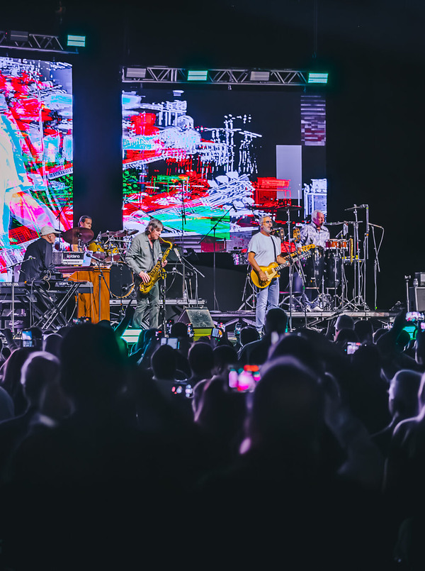 Poster für: Dire Straits Legacy Celebrating the music of Dire Straits